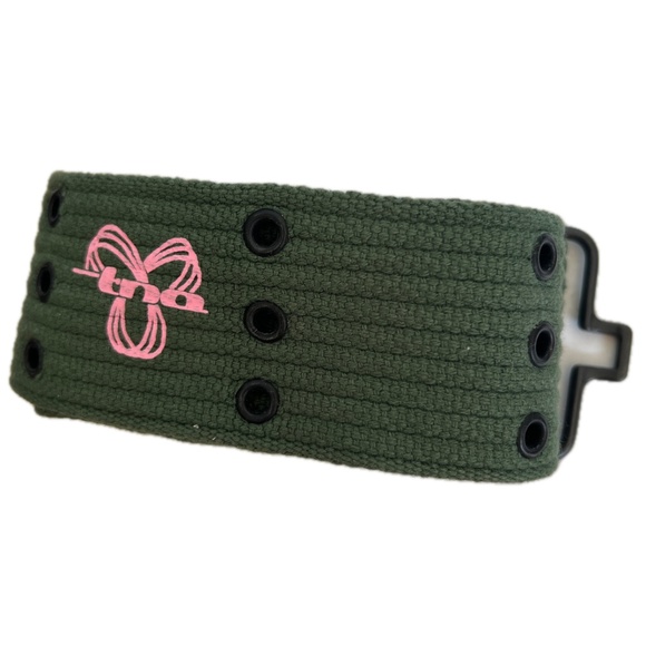 TNA  Belt Green Canvas Webbing Sz L Pink Logo Army Tactical Eyelet Rows 2" wide - Picture 1 of 9